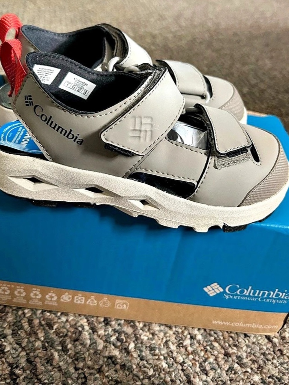 Columbia Techsun Adventure Kids Gray & Black Sandals sz 1 nwb